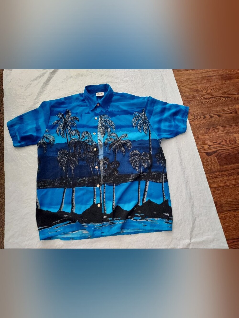 Men's Blue Palm-Print Casual Button-Down Shirt
